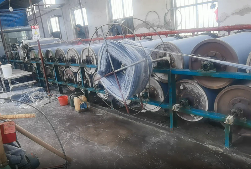 How Does Glass Fiber Non-Woven Fabric Equipment Work?