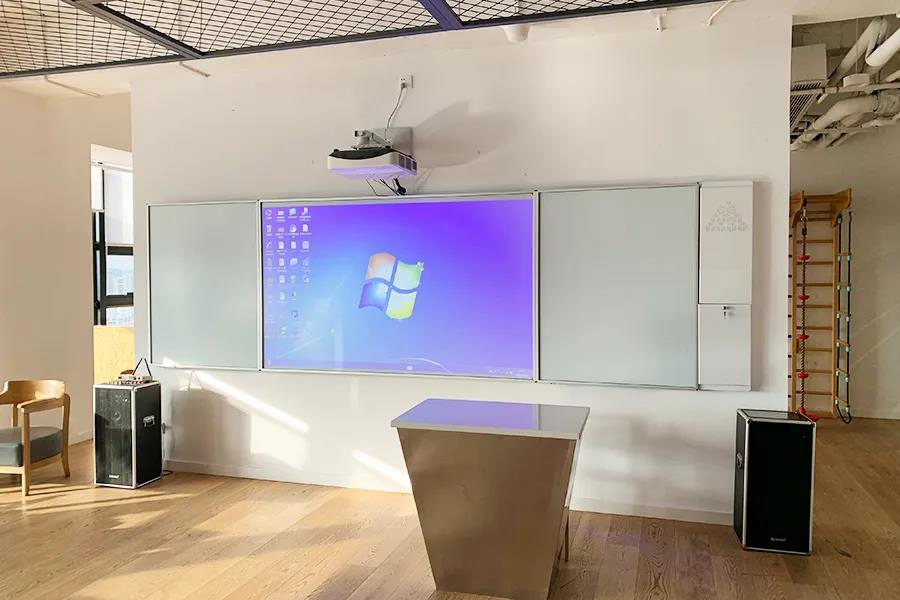 Conference Windows Display 4000 Lumens 0.23: 1 DLP 1080P 3D Ultra Short Throw 4K Projector